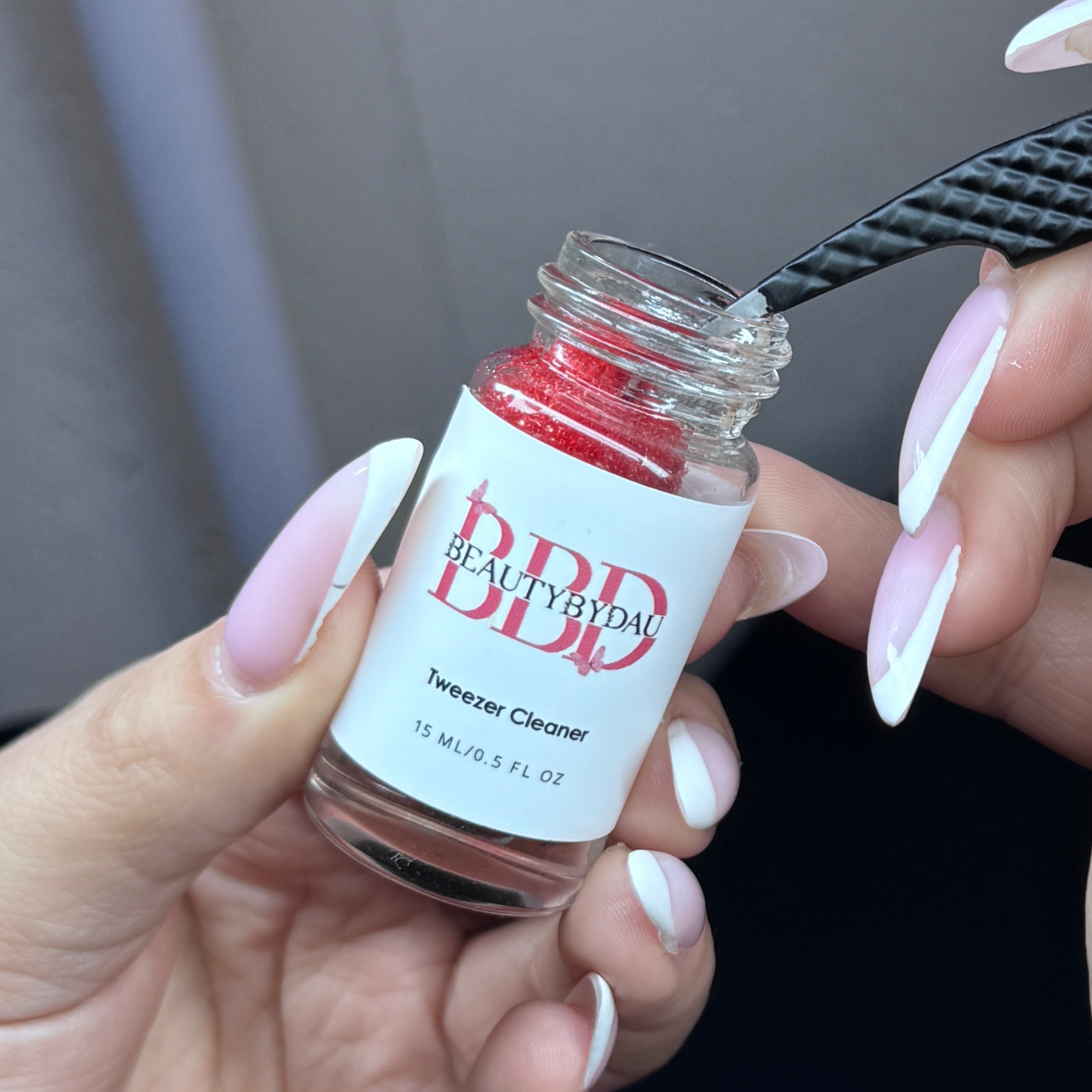 Tweezer Cleaner