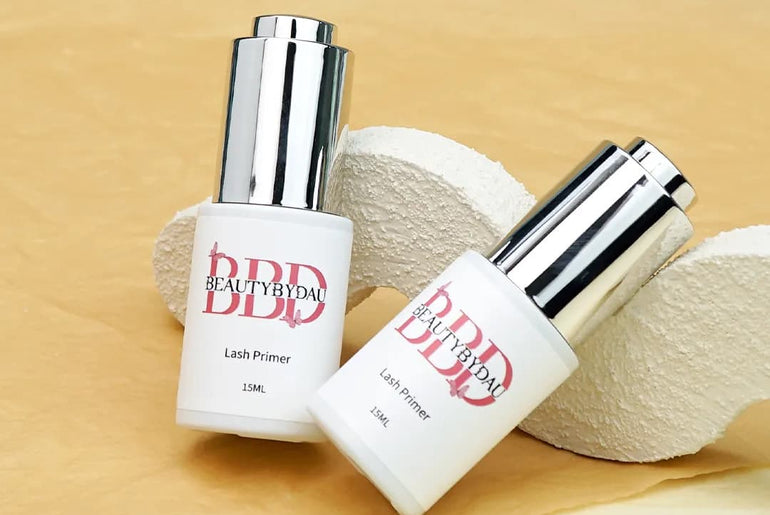 BeautyByDau vippeprimer – forbedrer vedhæftning og holdbarhed af vippebehandlinger.