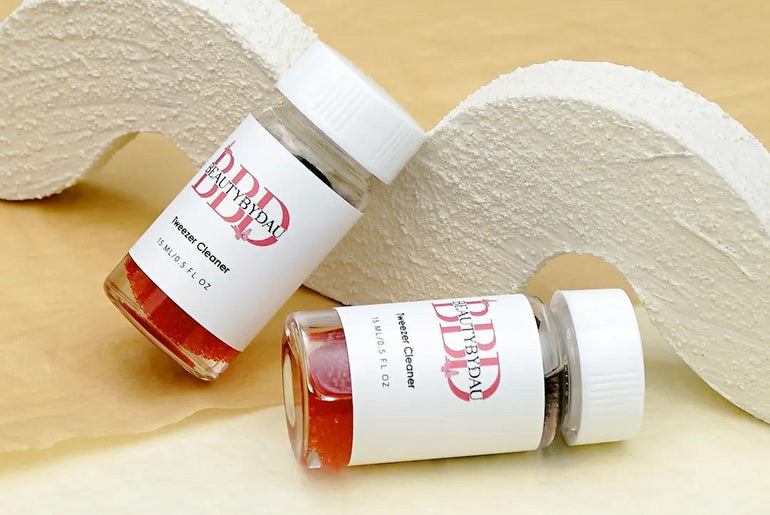 Pincet rens 15 ml – opløsning til vippepincetter, fjerner limrester nemt og hurtigt.