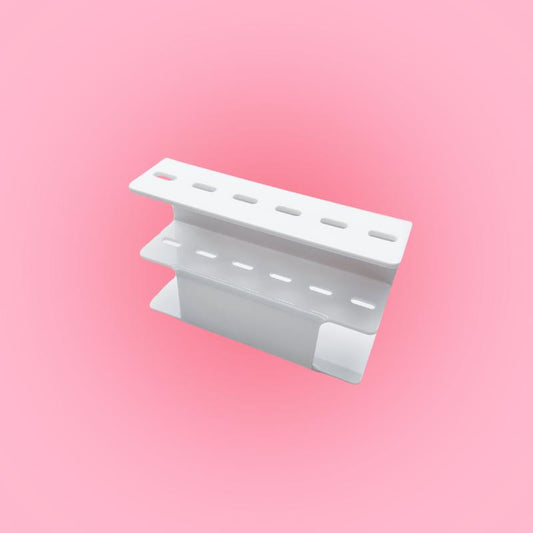 Pincetholder til eyelash extensions – hvid holder til opbevaring af vippepincetter fra BeautyByDau.