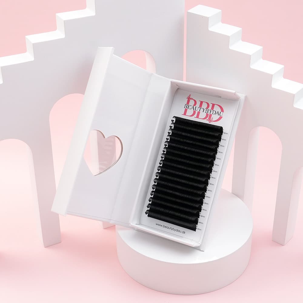 Single lashes vippebakke – kvalitets vipper til professionelle stylister i Danmark.